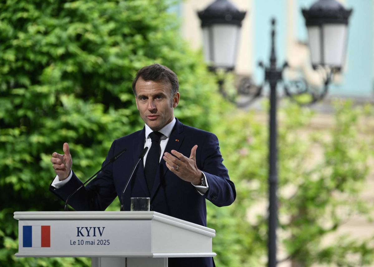 Macron, l'uomo dell'Eliseo e le fughe in avanti senza un risultato