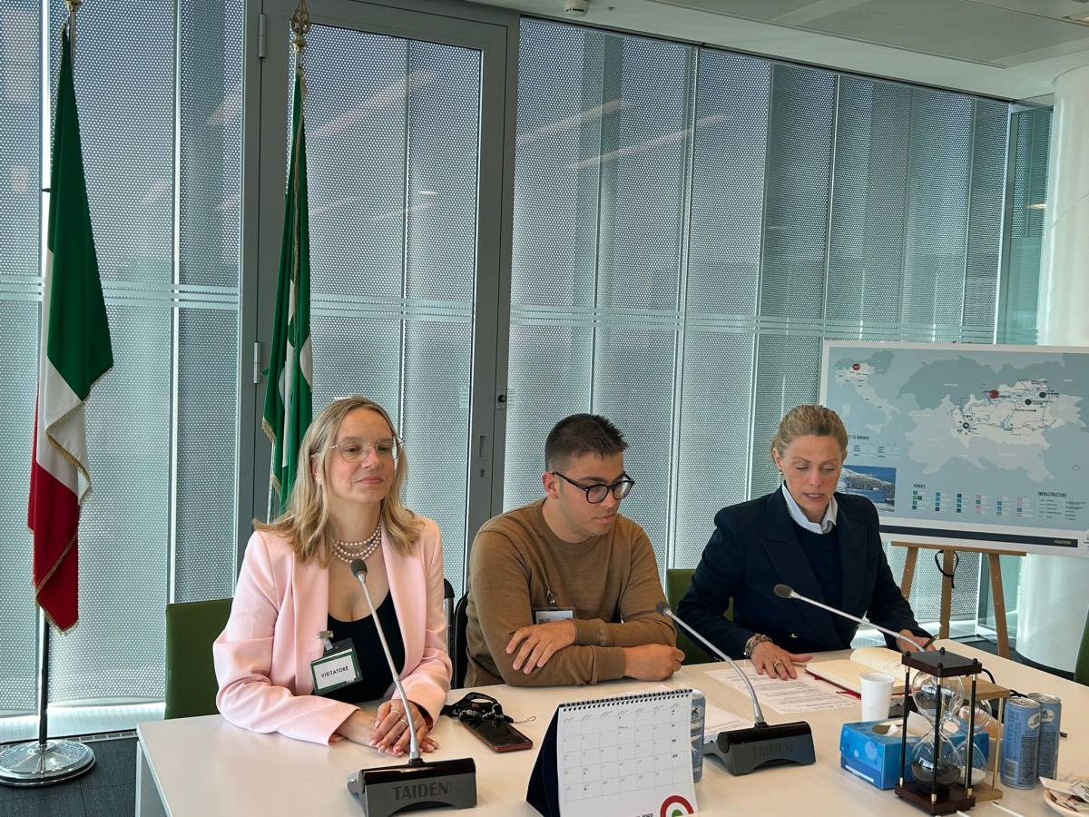 Simona Ravizza, Davyd Andryiesh e il sottosegretario allo Sport e Giovani Federica Picchi