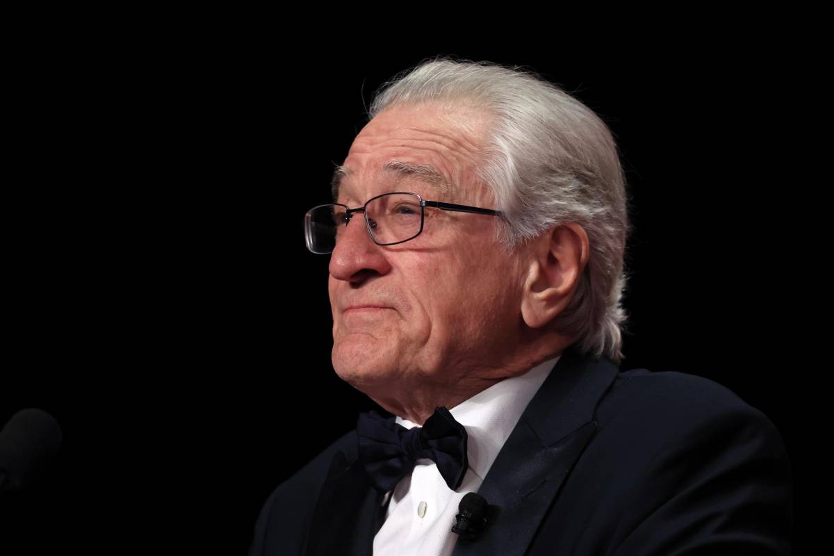 De Niro, altro comizio a Cannes. Poi fa il duro: "Non temo la morte"