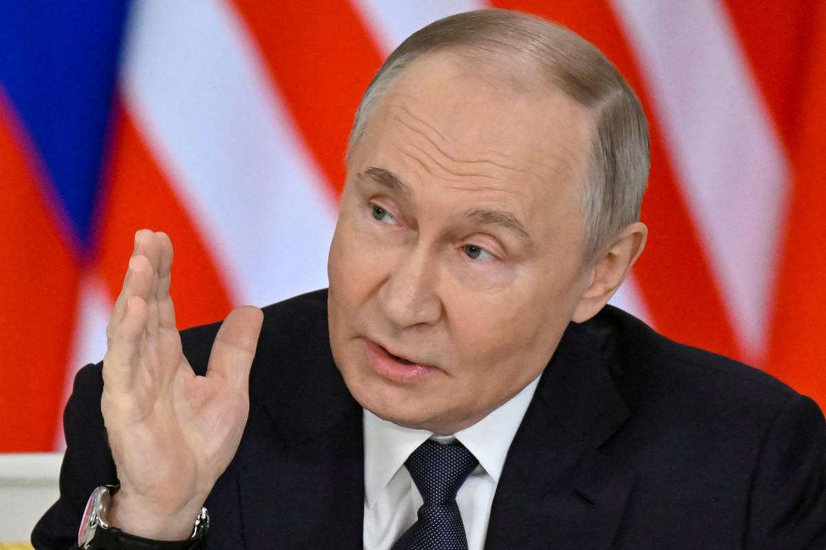 Il doppio gioco dello Zar: delegittimare il leader ucraino (ma senza irritare Donald)