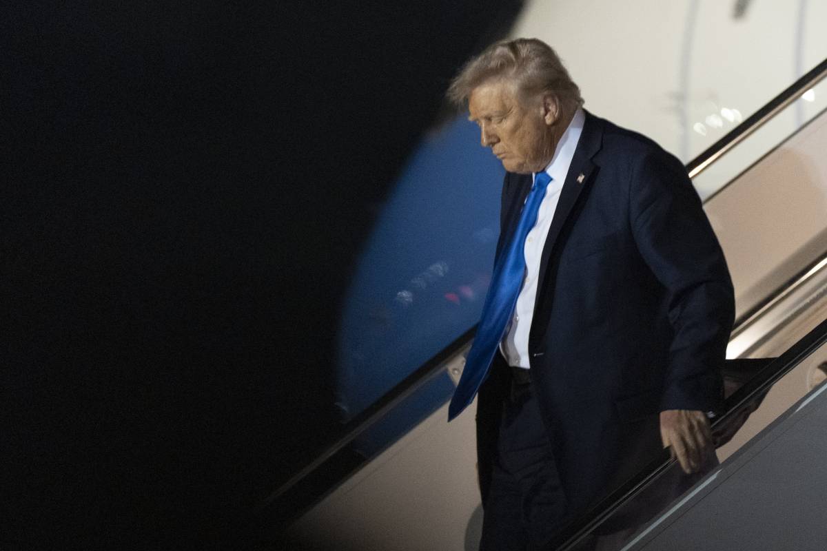 Allarme sicurezza alla Casa Bianca: cosa succede tra Trump e gli 007