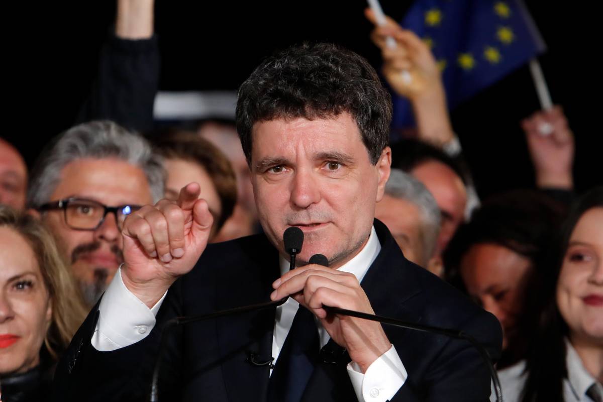 In Romania vince l'europeista Dan