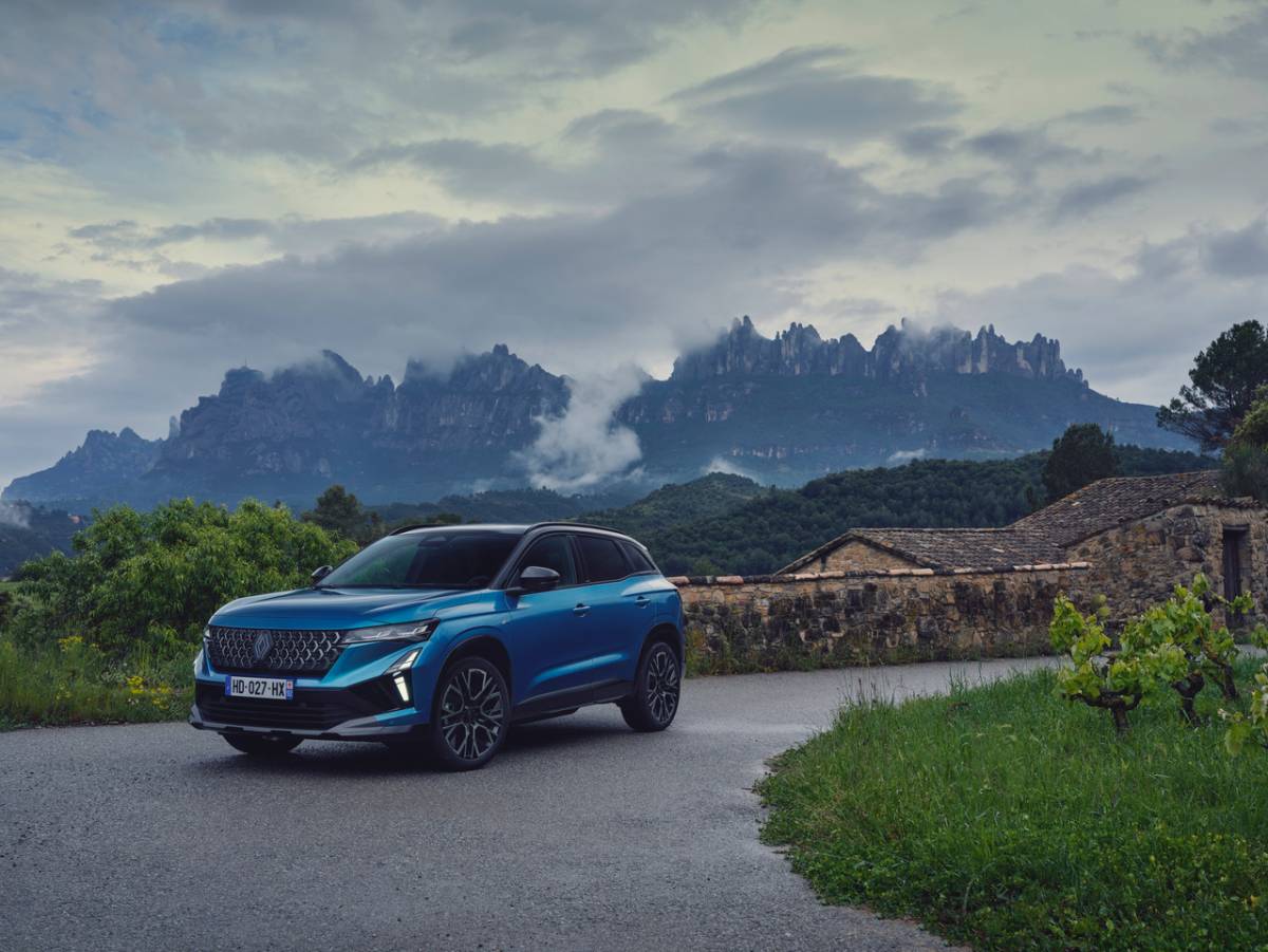 Austral, l’ibrido Renault che sorprende tra le curve della Catalogna