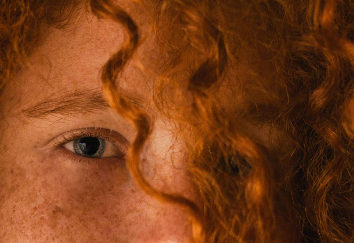 Over, come preparare l'henné: di cosa si tratta e tutti i benefici per i capelli