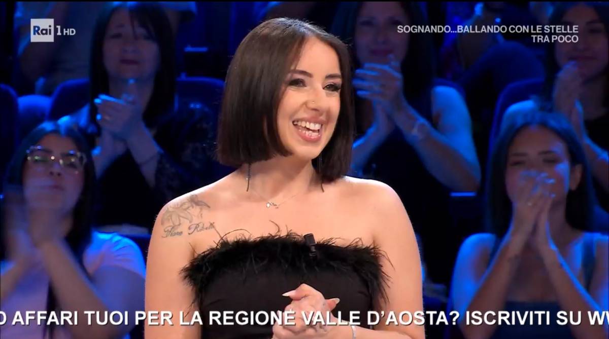 "La mia vittoria già ce l'ho, accettiamo". Ad Affari tuoi i concorrenti perdono 75mila euro