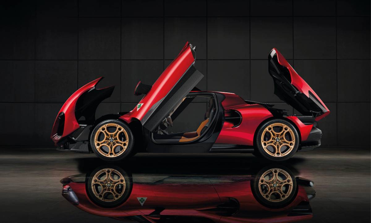 Alfa Romeo celebra la 33 Stradale con un libro da collezione che racconta un sogno italiano