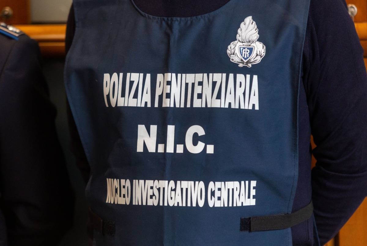 La sinistra boicotta il decreto pro agenti