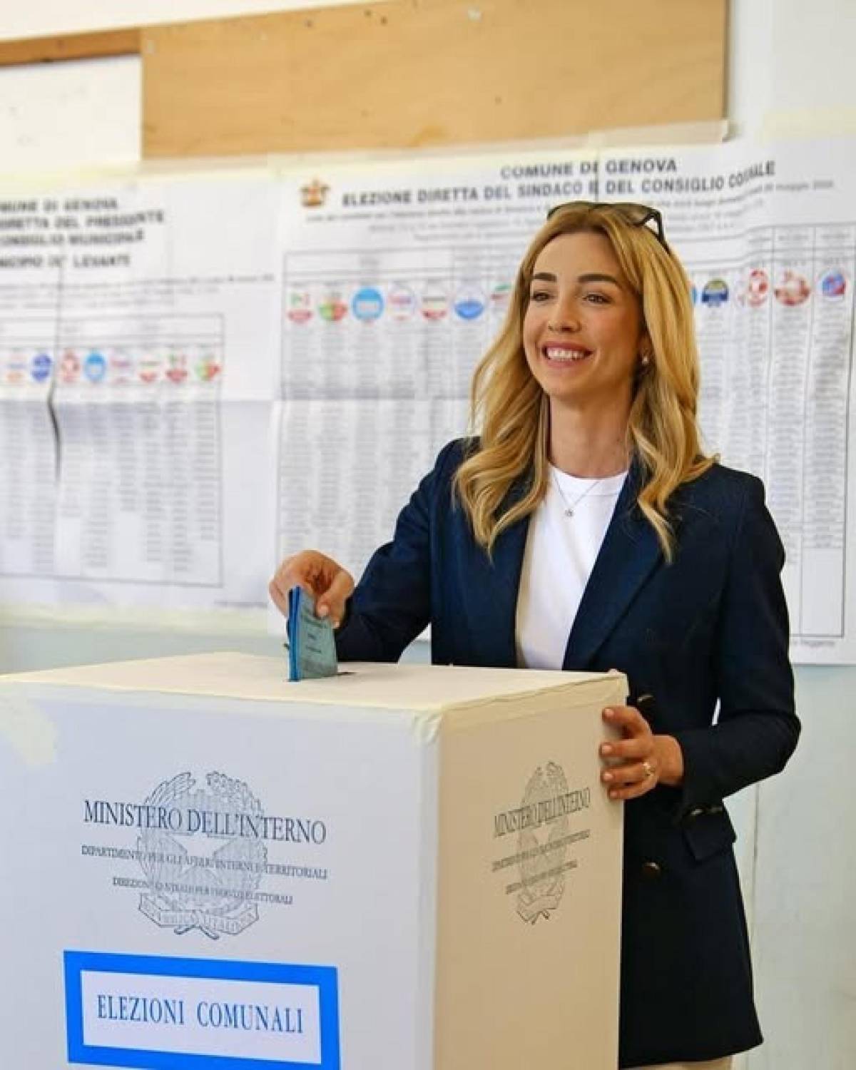 Genova e Ravenna vanno alla sinistra. Spareggio a Taranto. È rebus a Matera