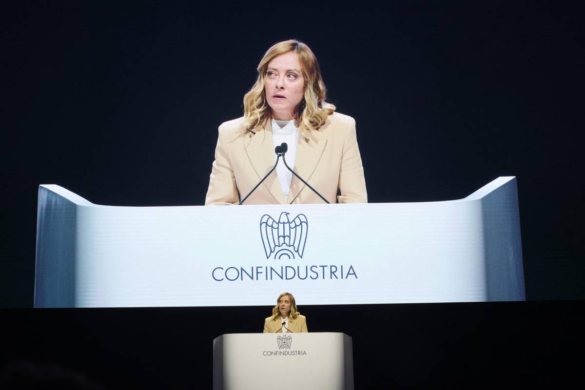 Confindustria25, Meloni: "Il governo è con le imprese. La Ue cancelli i dazi interni"