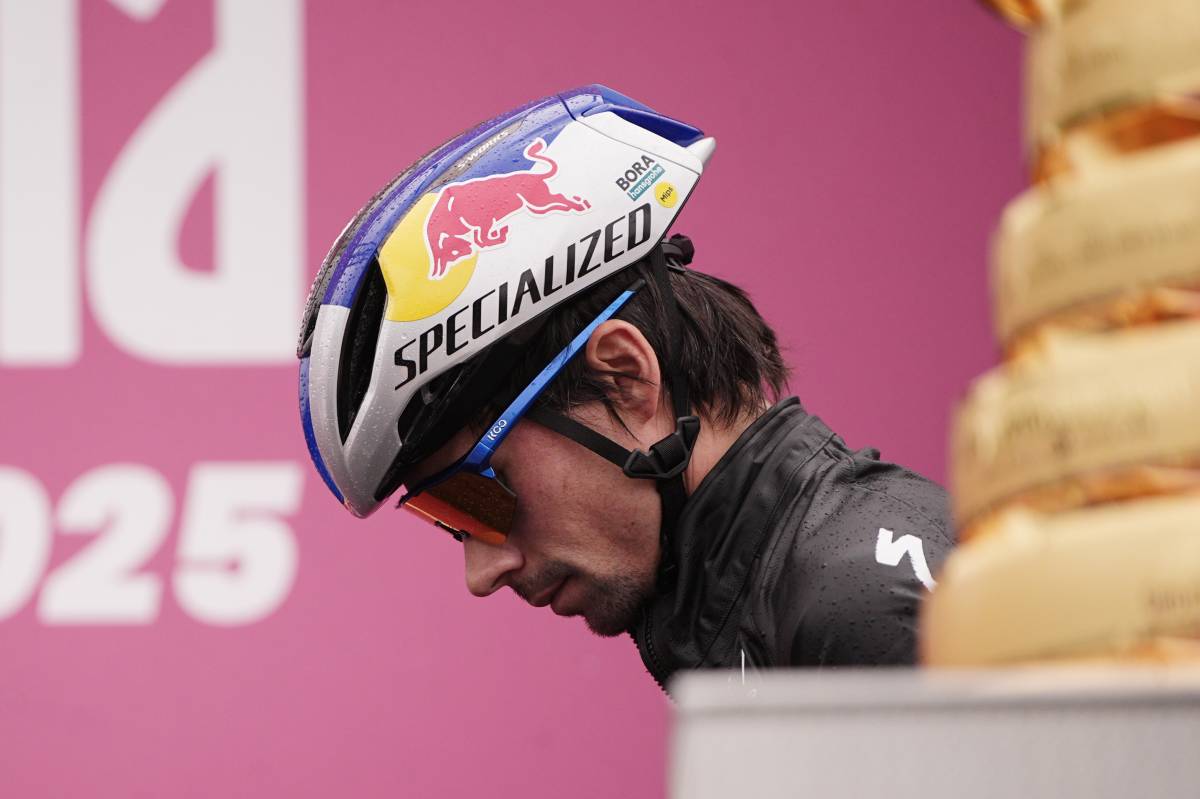 Clamoroso al Giro d’Italia: si ritira Roglic. Tripletta azzurra, crisi Del Toro