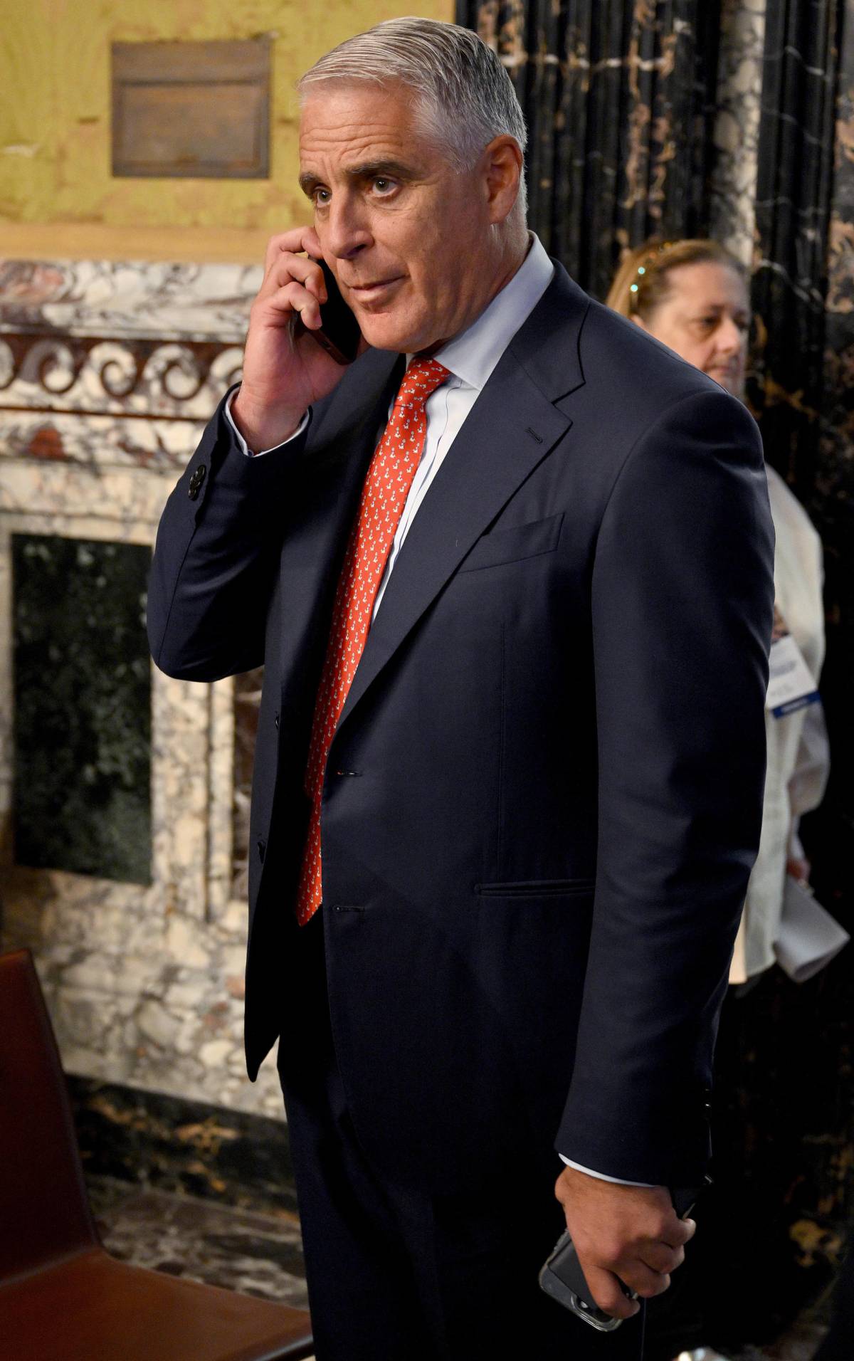 Orcel: "Escludo scalate alle Generali"