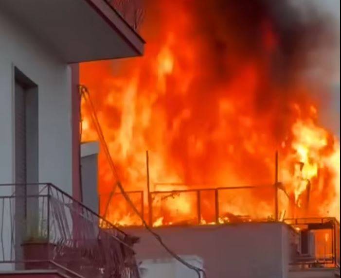 Cassano delle Murge, due fratelli morti carbonizzati dopo l'incendio di una palazzina