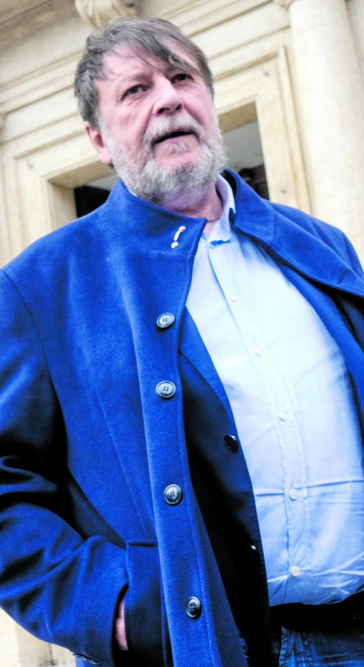 Il metodo Casarini, soccorsi per soldi. Quando esultò: "E ora champagne"