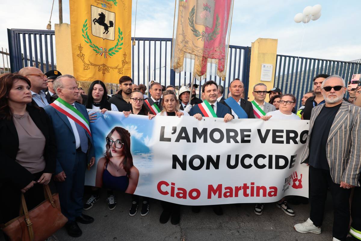 Uccisa a sassate. Il padre del killer: "Alessio la amava, è un bravo ragazzo"