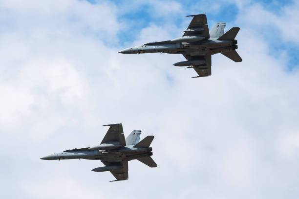 Guerra tra Russia e Nato: la profezia su droni, caccia e armi atomiche