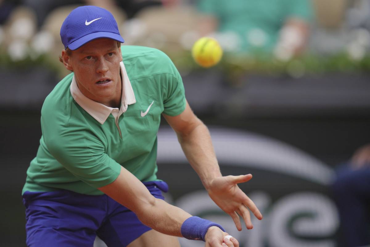 Roland Garros, Sinner ingiocabile: travolge Lehecka in tre set e va agli ottavi