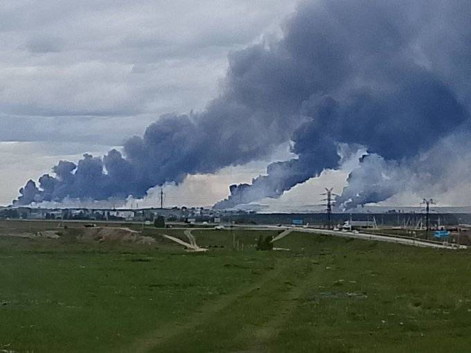 Droni e 007 in azione: 40 bombardieri russi distrutti: "Attacco su vasta scala"