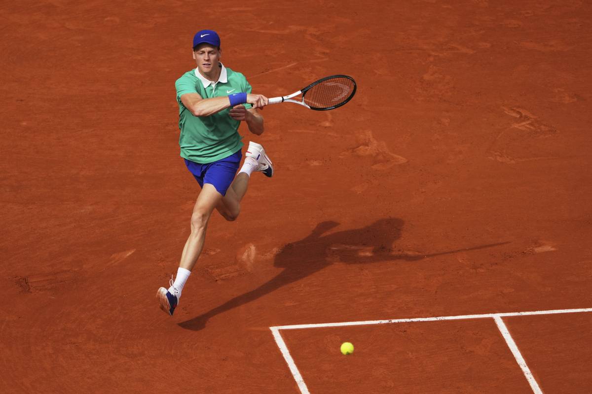 Roland Garros, Sinner è strepitoso: batte Bublik in tre set e arriva in semifinale