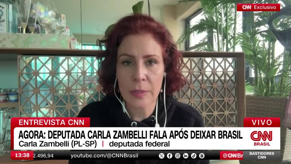 Carla Zambelli è a Roma: la deputata brasiliana è ricercata dall’Interpol per una condanna a 10 anni
