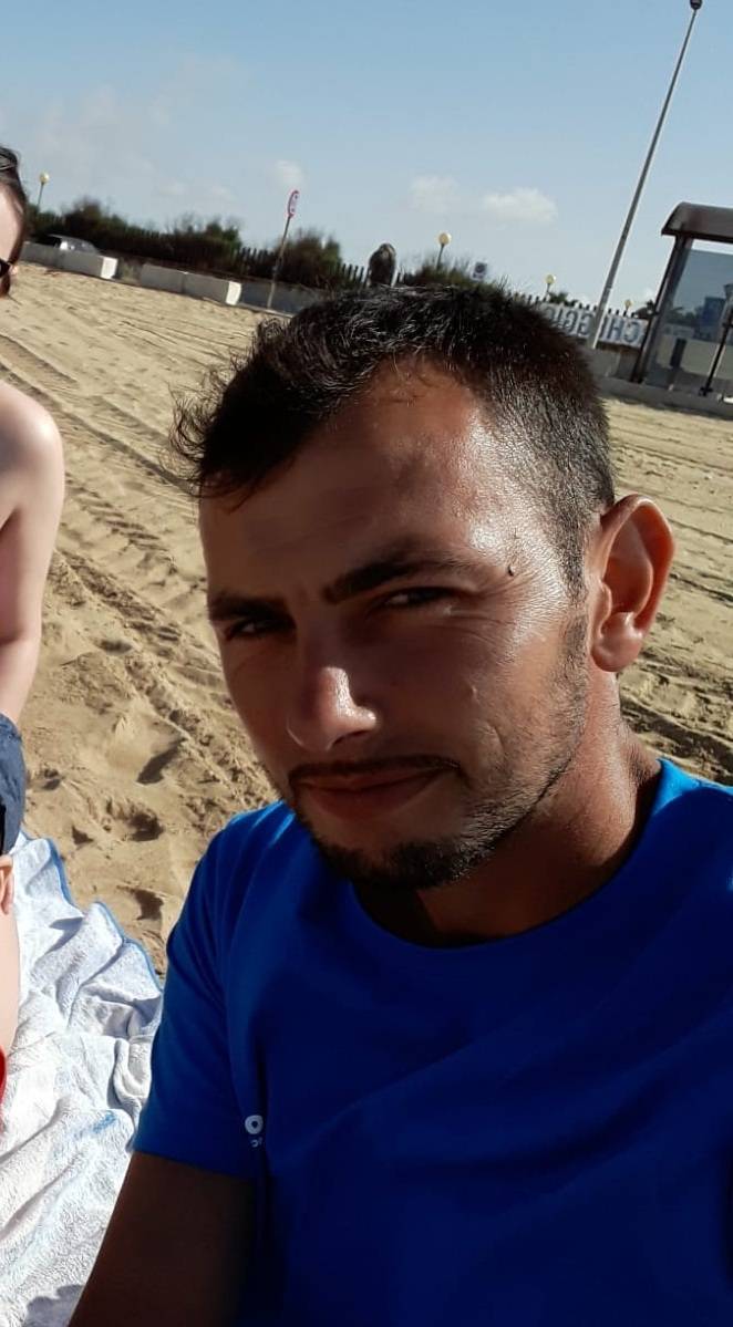 I bimbi, i post, le escort: chi è Vasile Frumuzache, il killer di Denisa e Ana Maria