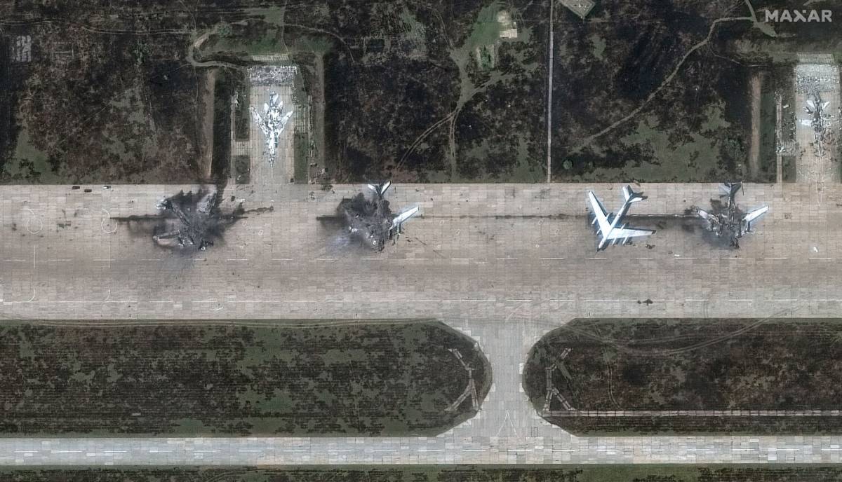 Bombardieri russi distrutti dai droni ucraini (Fonte: X/Institute for the Study of War)