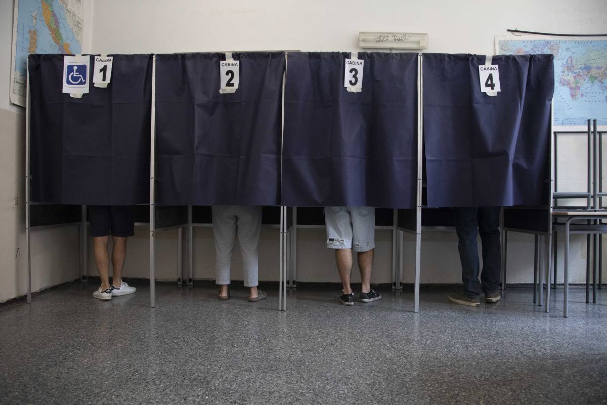Referendum, affluenza ai minimi. Alle 19 ha votato poco più del 16%