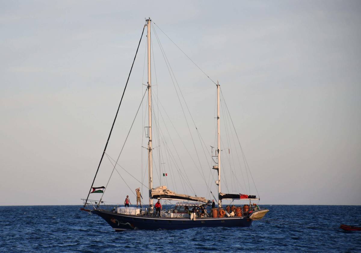 La nave di Greta Thunberg verso Gaza: "Avanti fino all’ultimo"