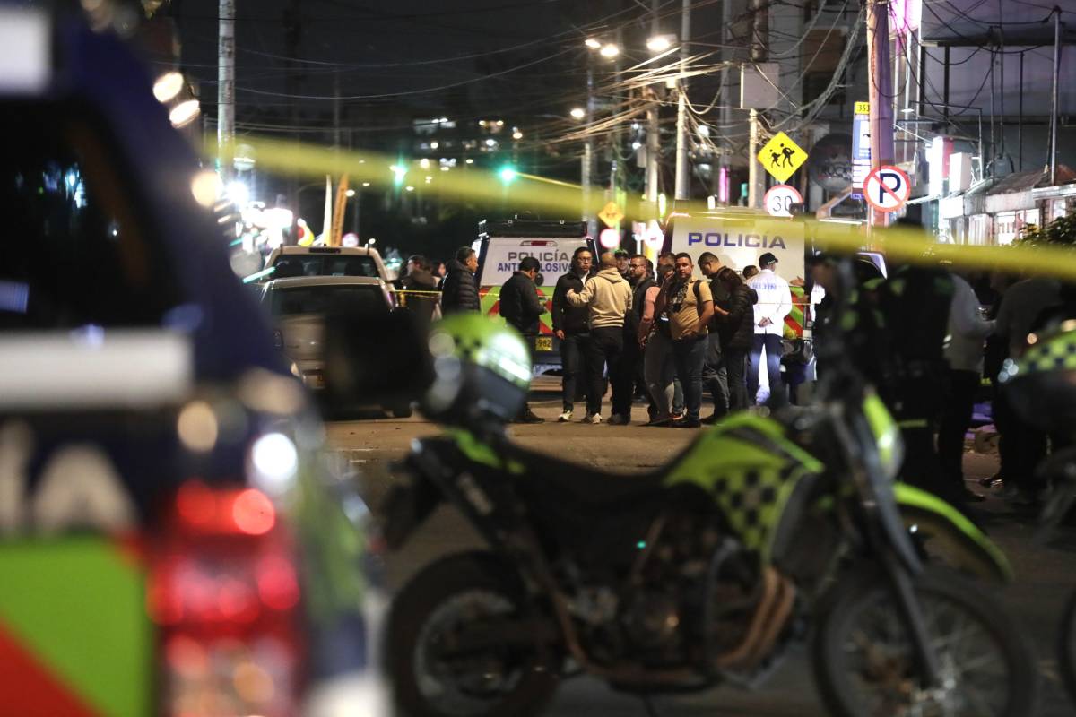 Colombia, spari al comizio. Grave il candidato Uribe. L'attentatore ha 15 anni