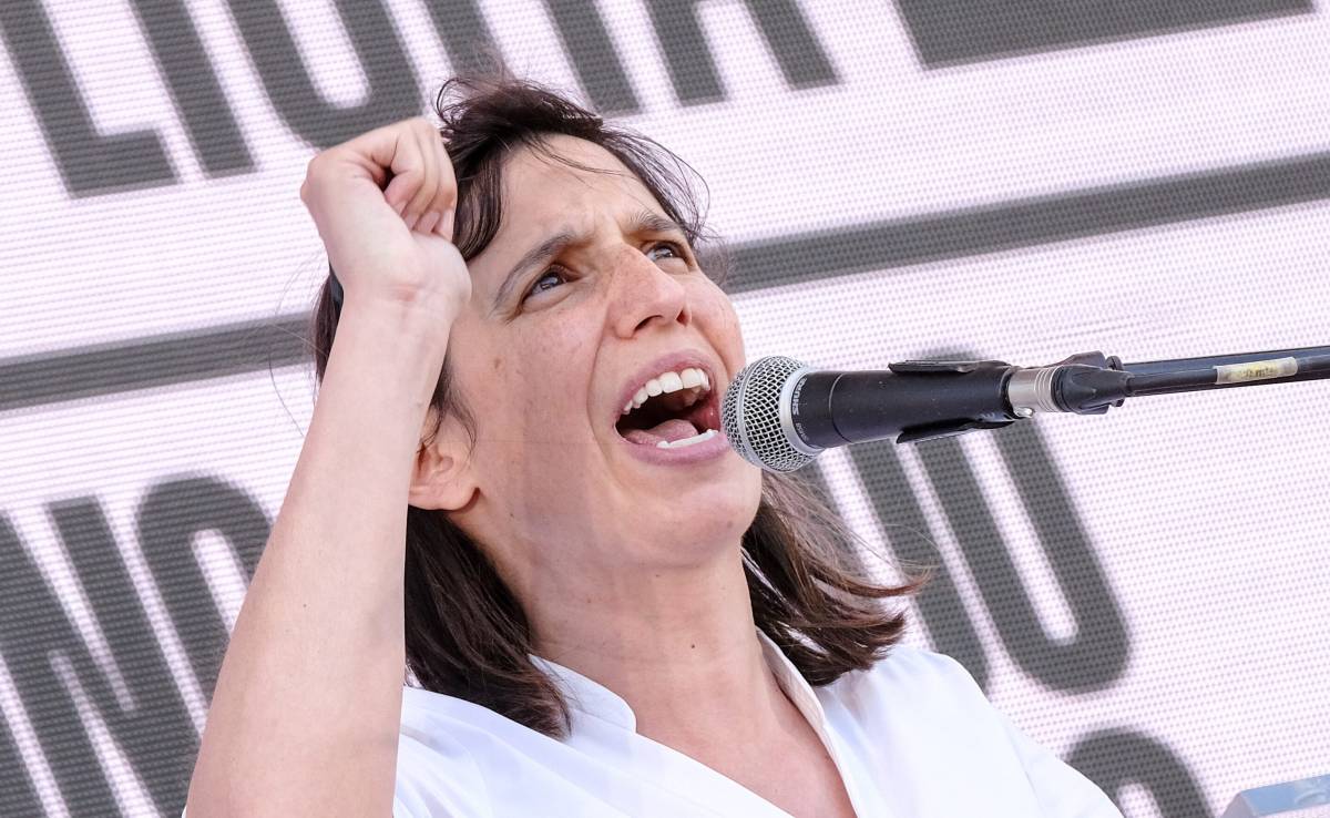 Schlein finge esultanza: "Più voti della Meloni". Però il Pd già la processa