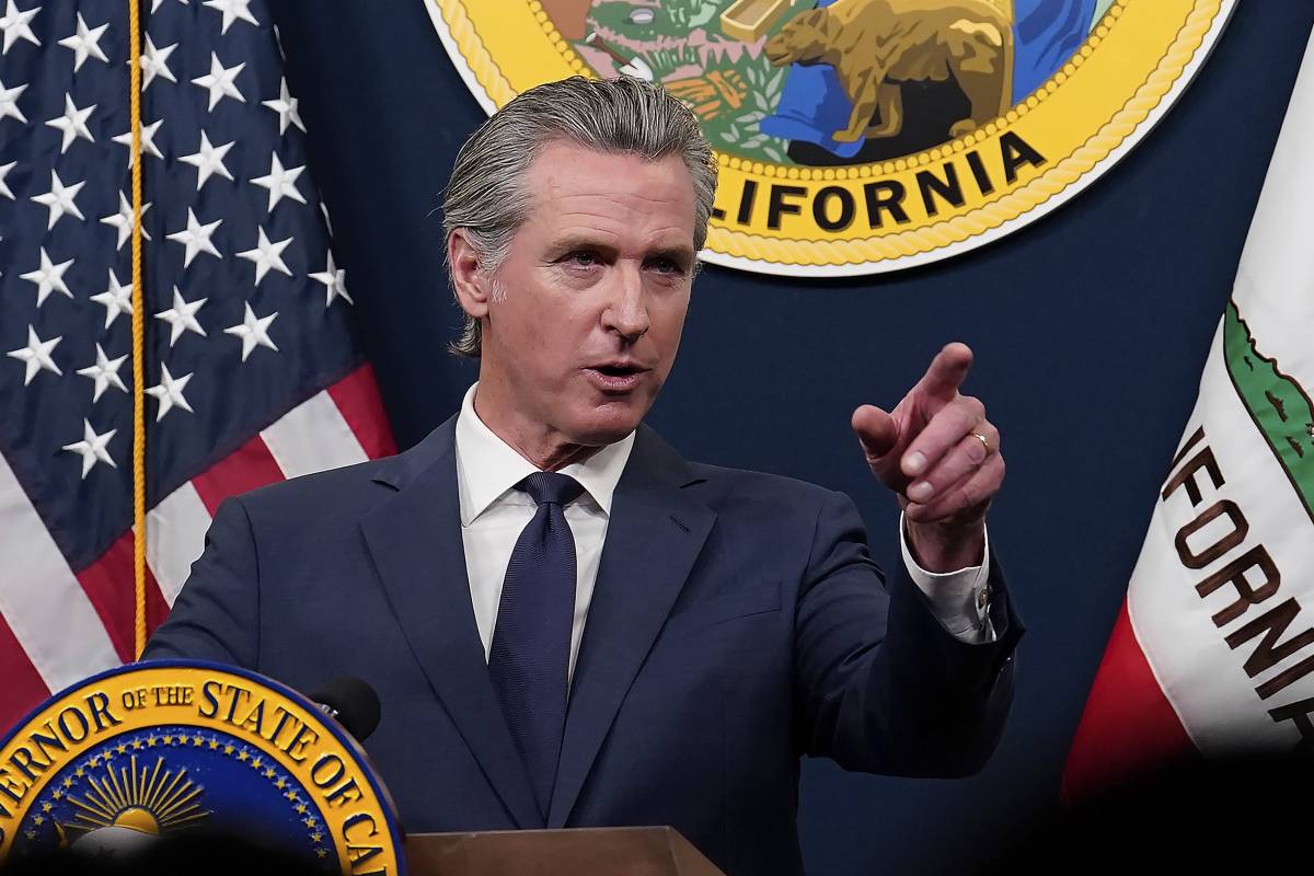 Chi è Newsom, il governatore che sfida Trump