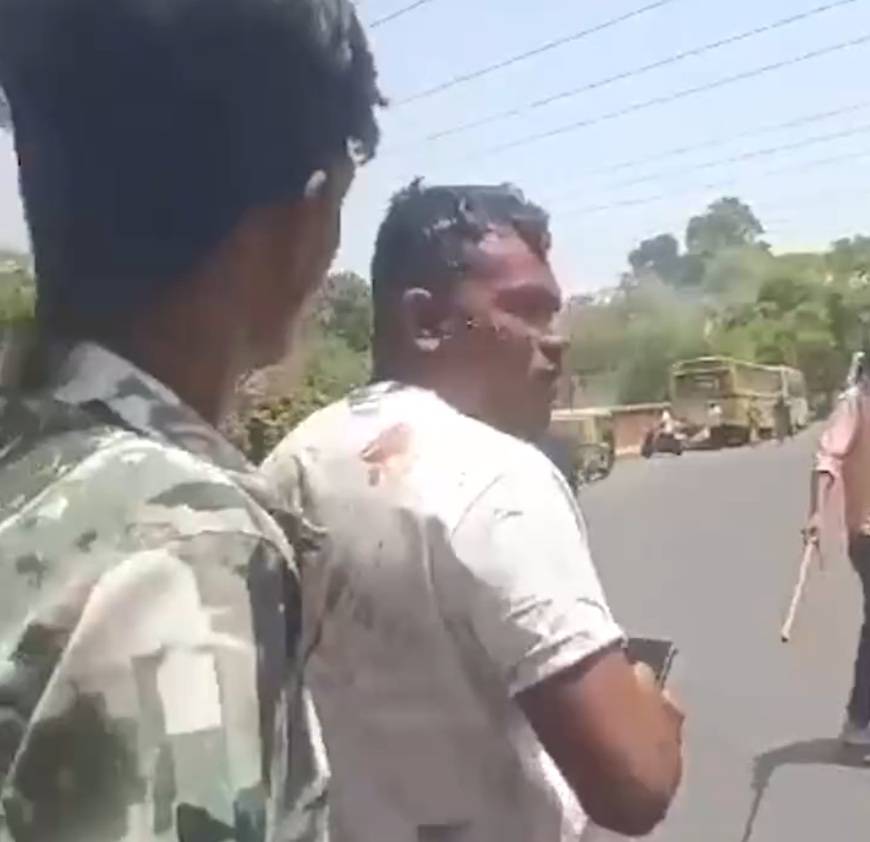 "Il forte rumore, poi...". Chi è e dove si trovava il sopravvissuto allo schianto in India