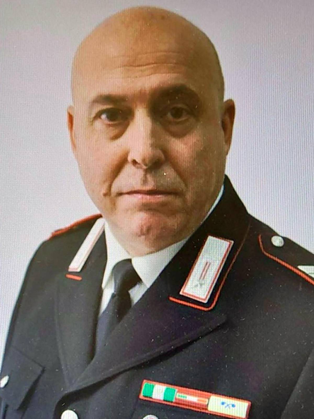 Un altro martire in divisa. Quella lunga scia di sangue