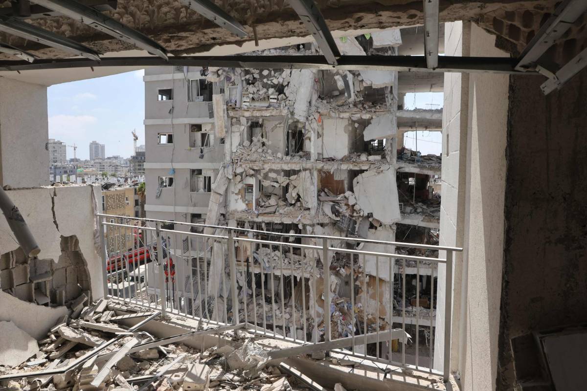 Missile fa tremare Tel Aviv. "Lo scudo non è ermetico"