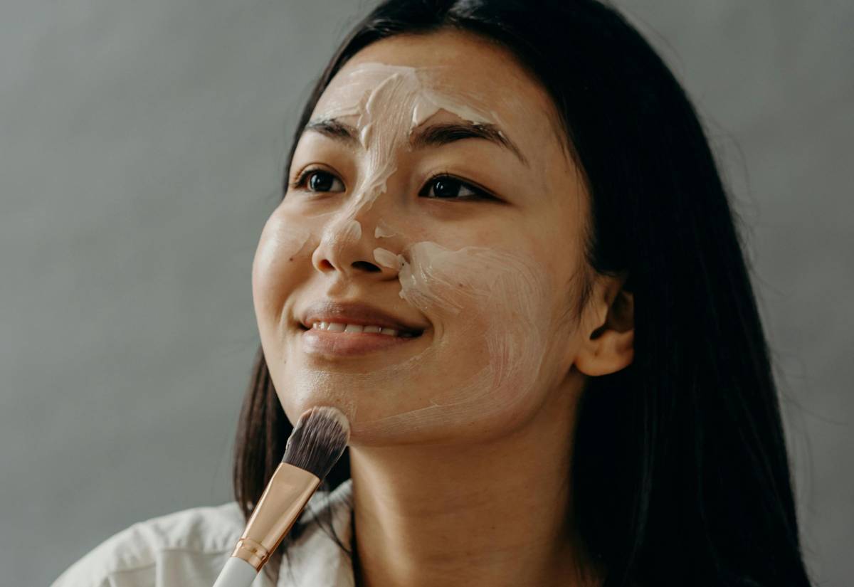 Pelle, 6 segnali che indicano che è tempo di fare un peeling al viso