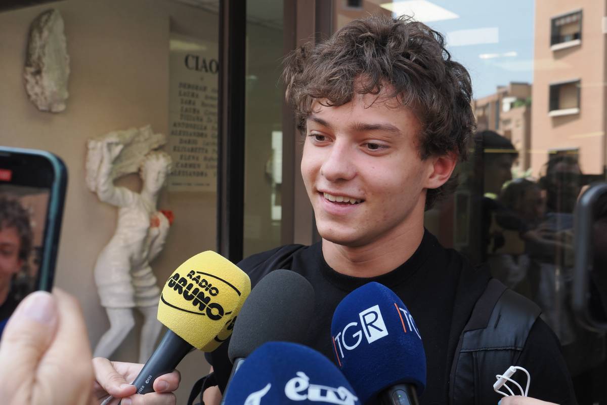 Kimi Antonelli, primo giorno di maturità: "Ho scelto la traccia sul rispetto, mi ha permesso di collegarmi allo sport". Le parole del pilota di F1