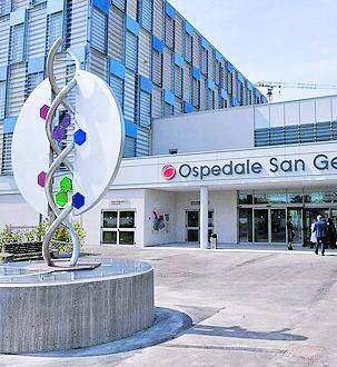 Separate due gemelline siamesi: sopravvive una delle bimbe