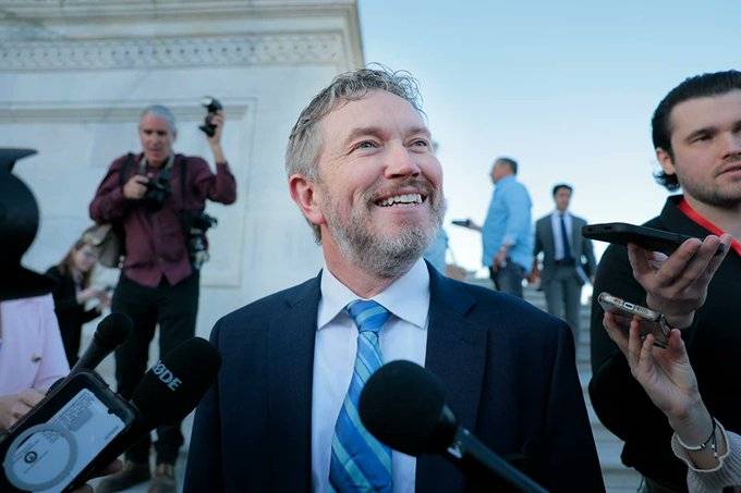 Thomas Massie: chi è il maverick del Gop che Trump vuole fuori dalla corsa per il 2026