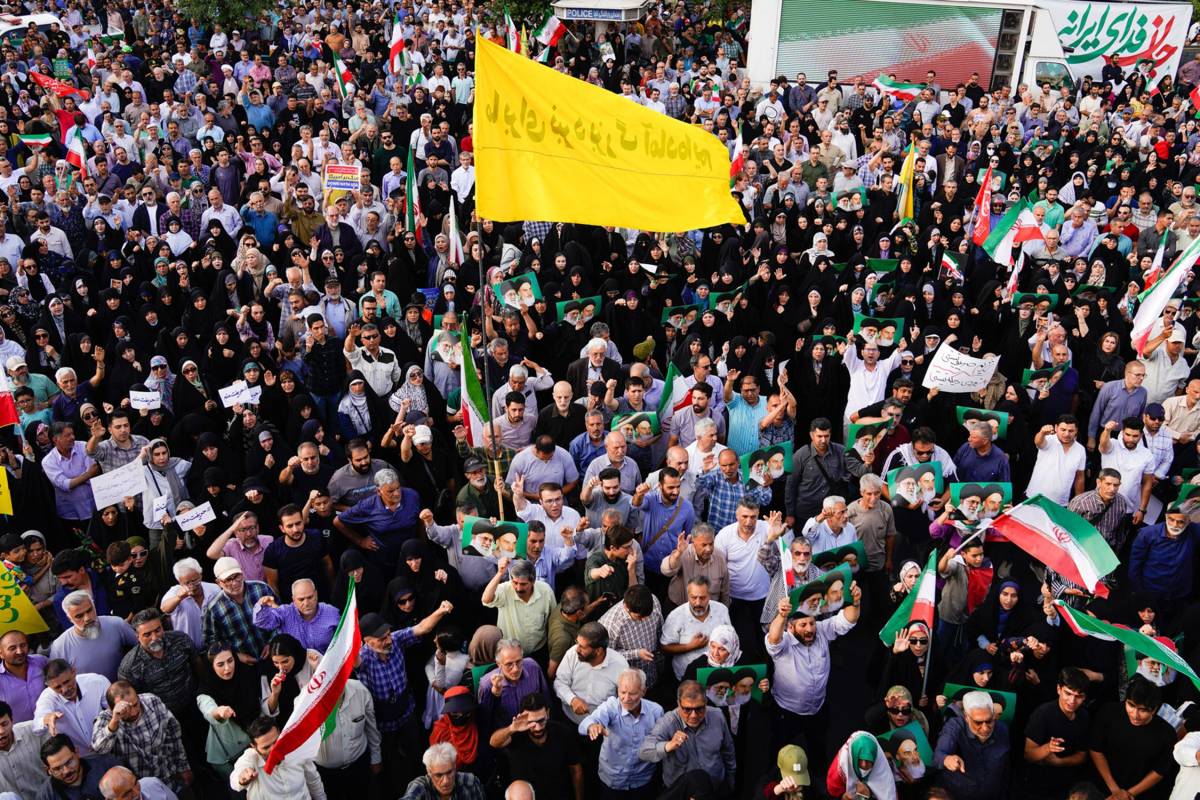 Ayatollah colpiti. Ma la sfida atomica non è ancora chiusa