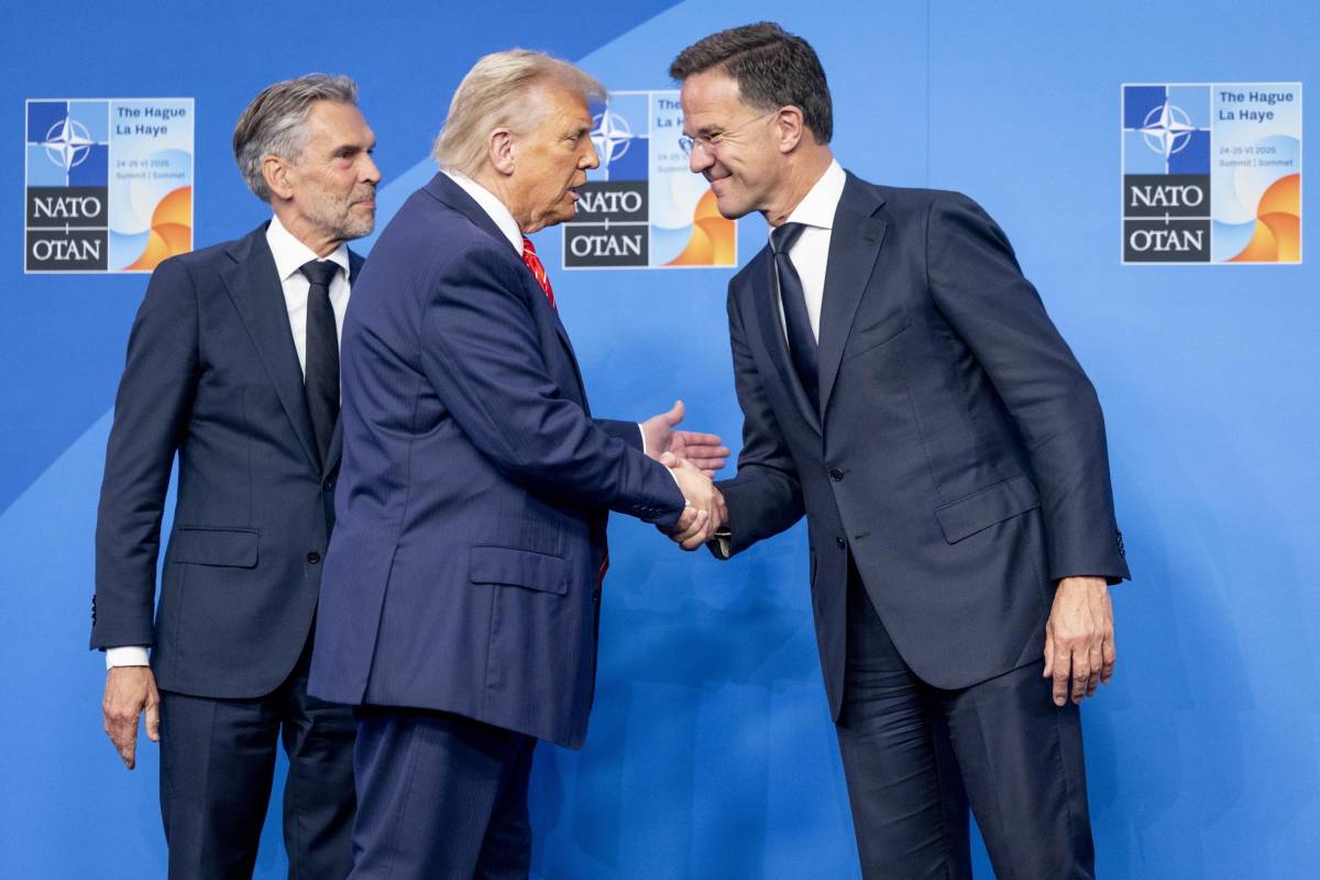 Trump: "Fordow come Hiroshima, così ho chiuso la guerra". E il tycoon pungola la Nato