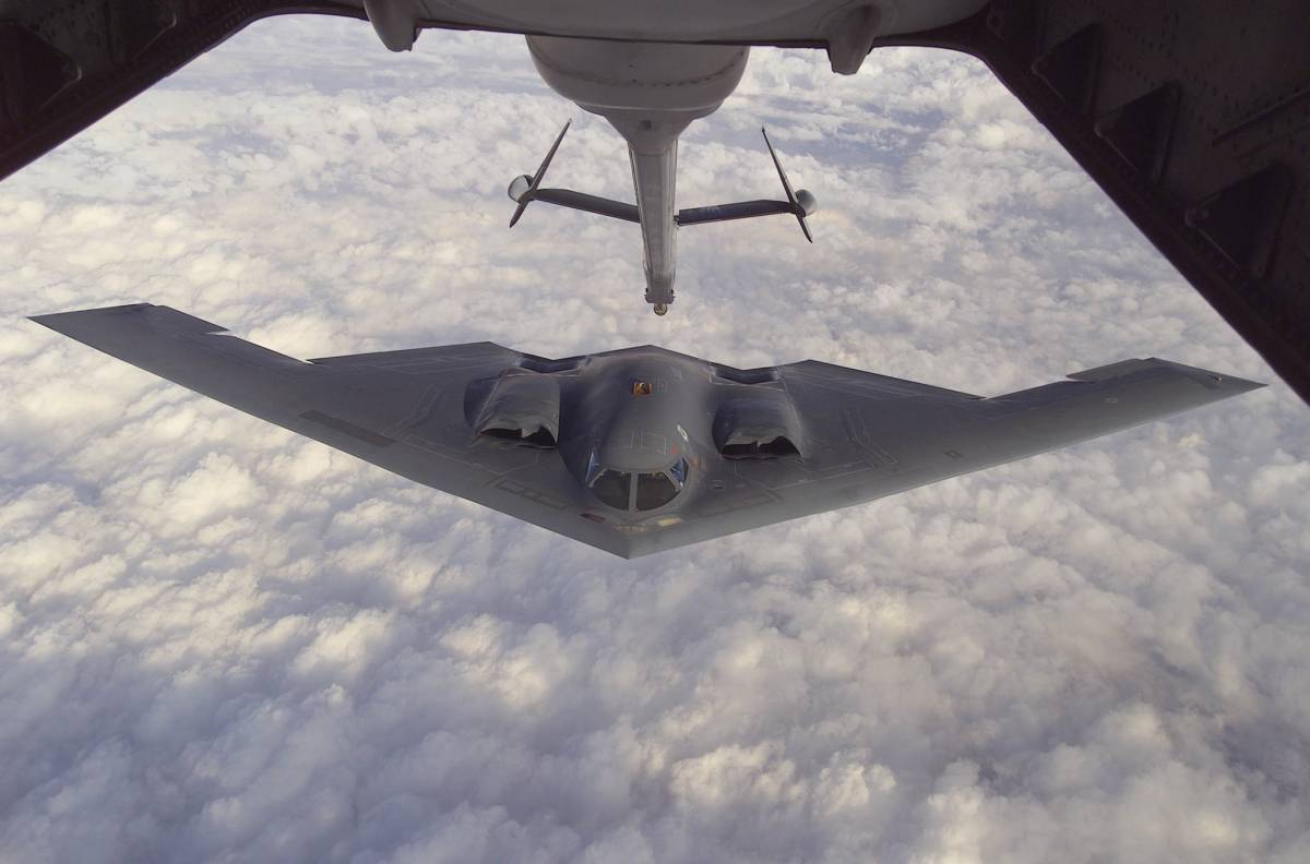 "37 ore no stop e un panino al tacchino": così i piloti dei B-2 hanno colpito i siti nucleari iraniani