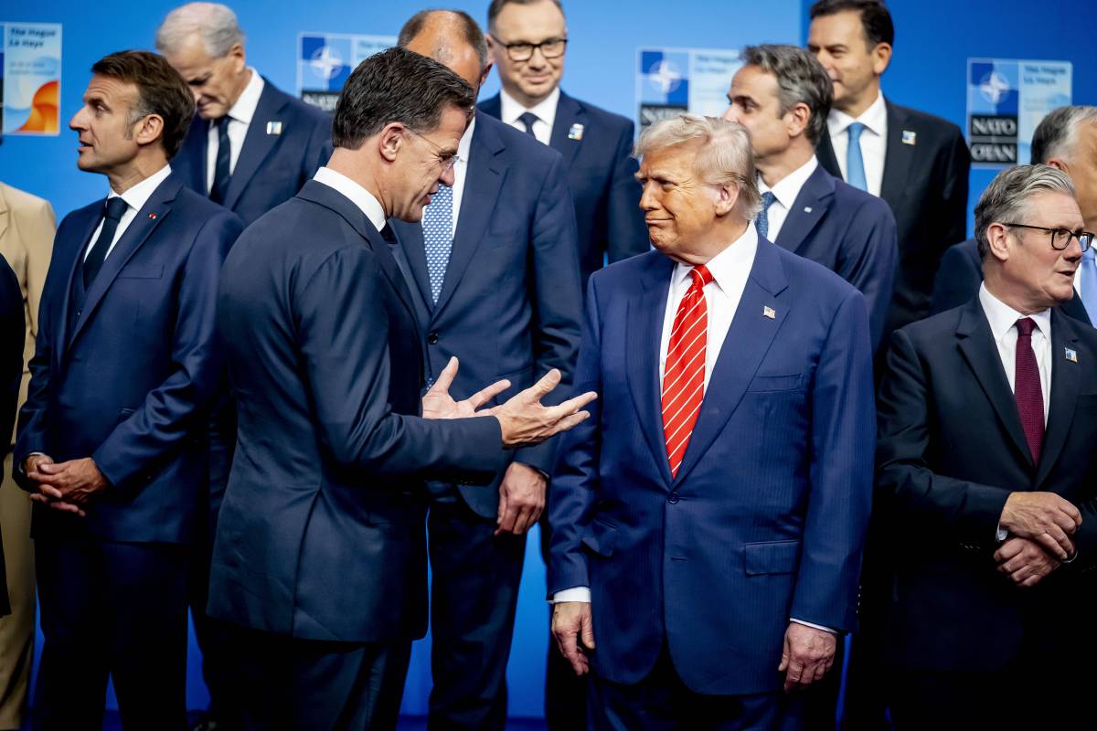 Le scintille Trump-Sanchez, la spesa militare al 5% e l'articolo 5: com'è andato il vertice Nato