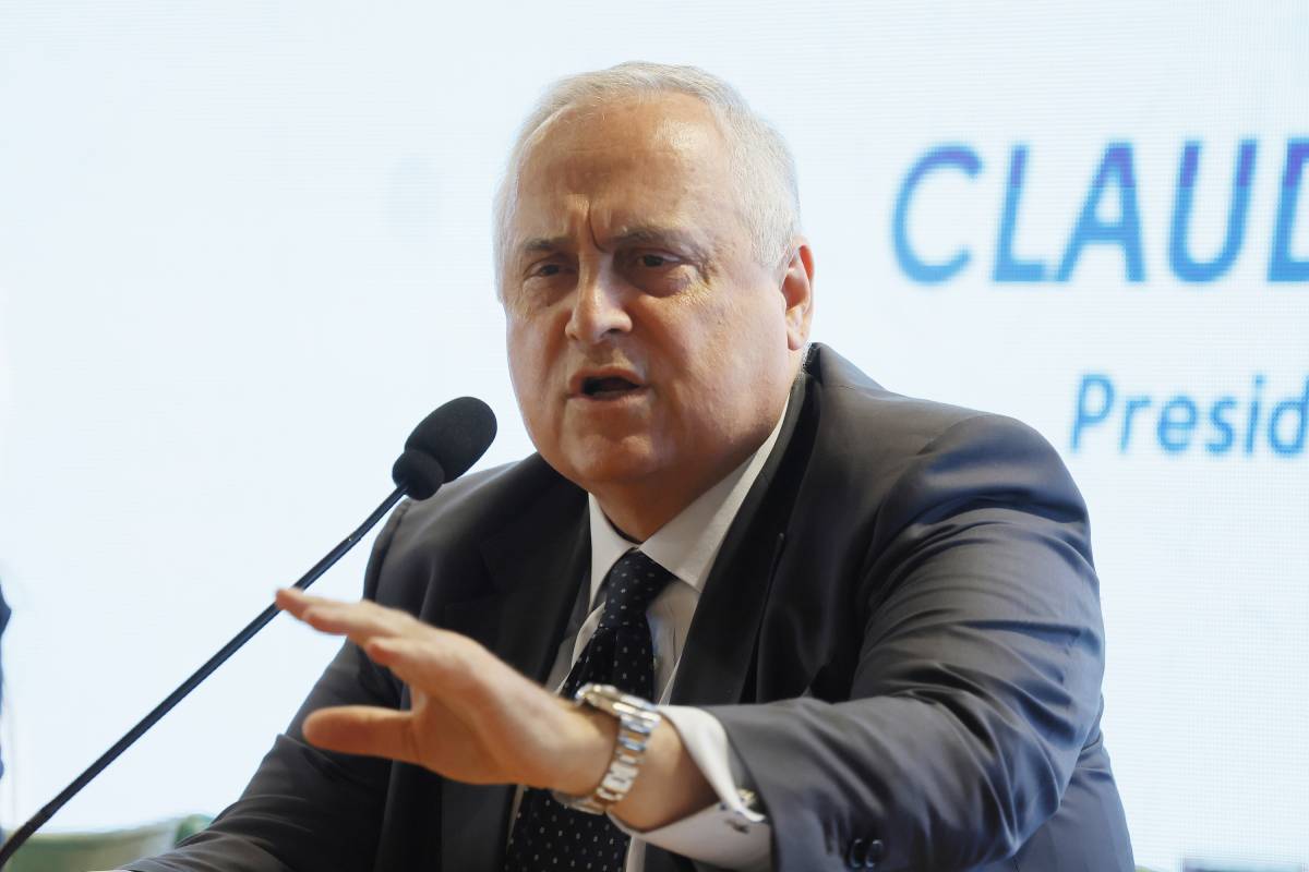 Calciomercato, la Covisoc blocca il mercato della Lazio. Cosa farà Sarri?