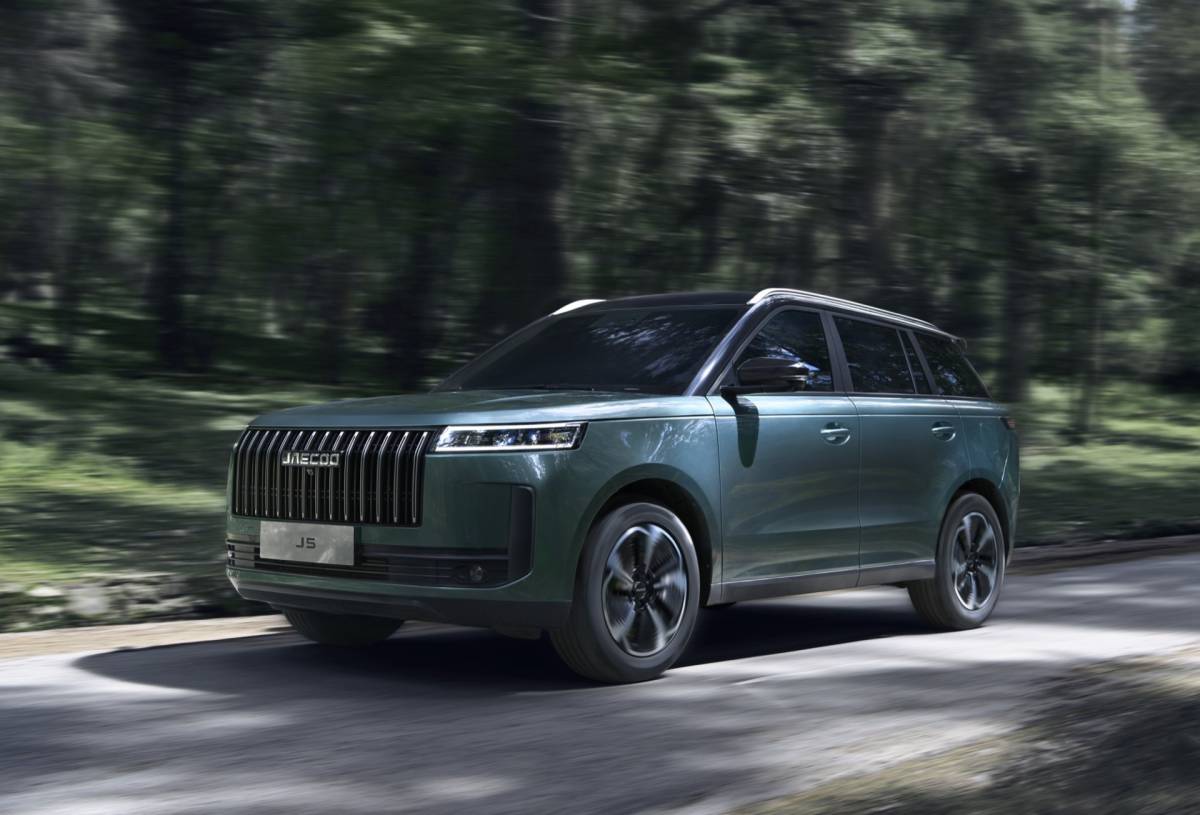 Jaecoo 5, il B/C-Suv "pet friendly" per viaggi spensierati