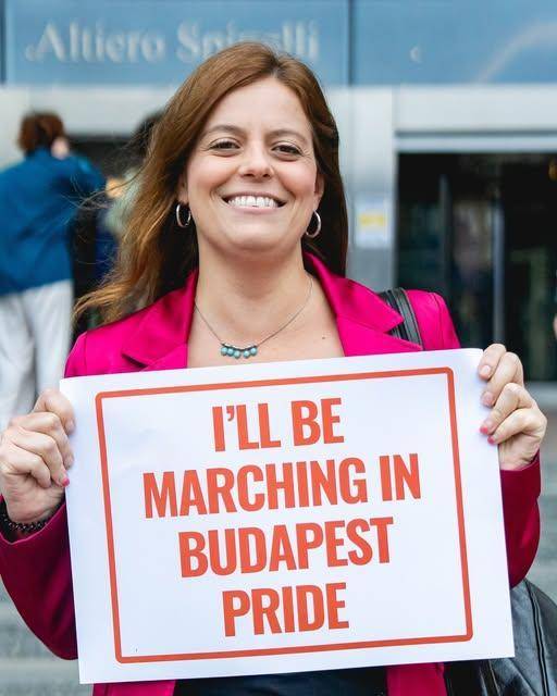Il bluff della Salis: non va a Budapest. E guadagna tempo sull'immunità