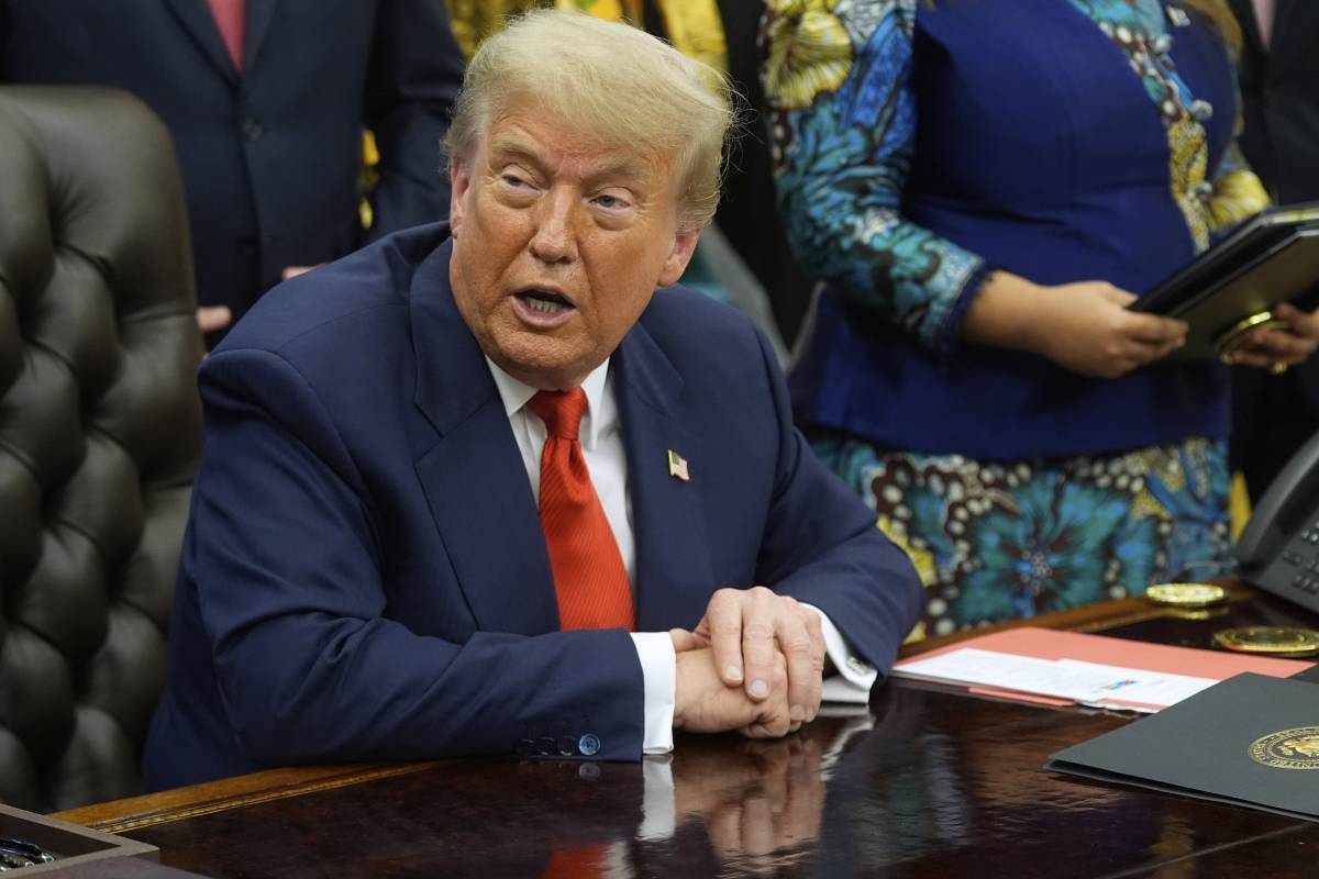 Trump: "L'Iran era vicino all'arma atomica". Poi annuncia: "C'è un acquirente per Tik Tok"
