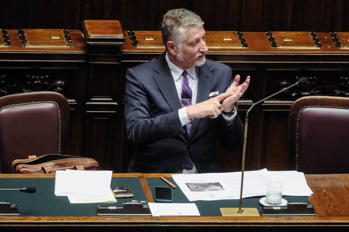 Giuli dà lo sfratto al "Premio Strega"