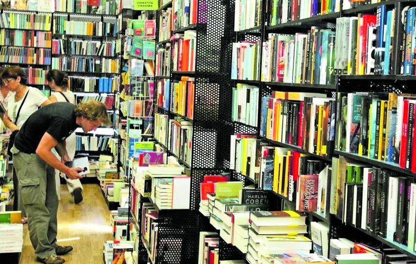 Con la crescita dei costi, la crisi spazza via le librerie