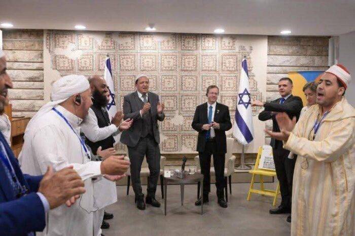 Vietato dialogare con Israele. La fatwa sunnita che colpisce gli imam che cercano la pace
