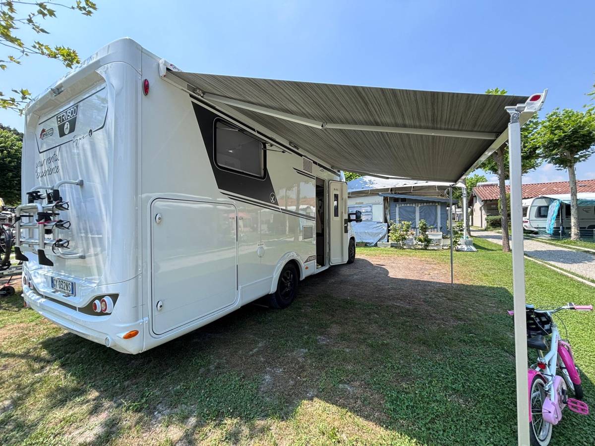 Primo contatto con un camper per scoprire uno stile di vita