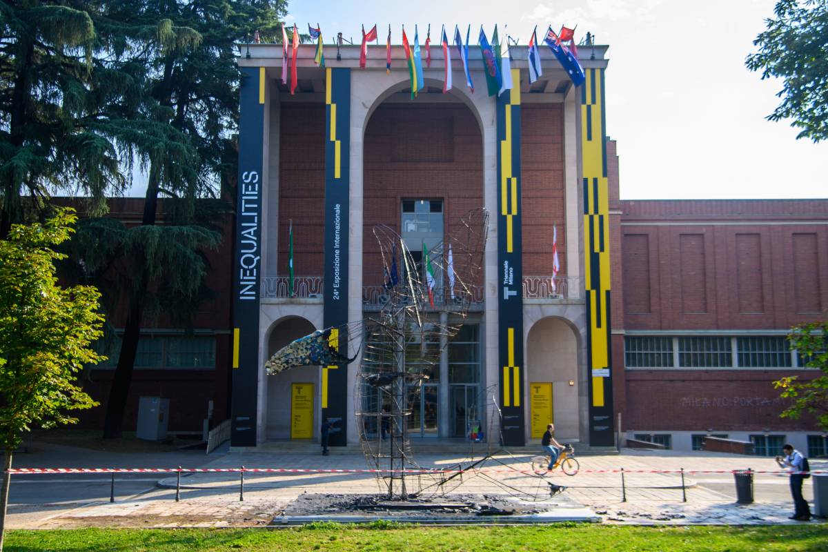 Milano, in fiamme la Balena di Allegrucci alla Triennale: arrestato il piromane egiziano